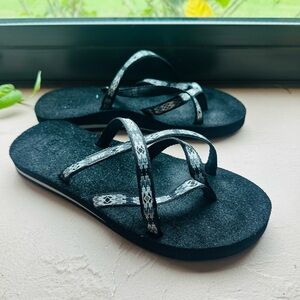 Teva Mush Mandalyn Ola 2 Wedge Sandals Strappy Thong Comfort Size 8